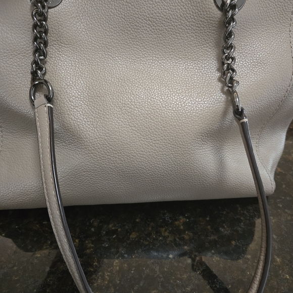 Coach 57107 Turnlock Chain tote - Picture 6 of 10